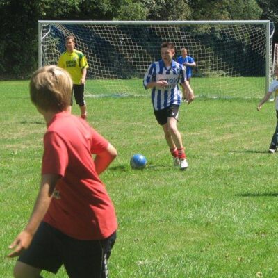 Voetballen op Marisheem